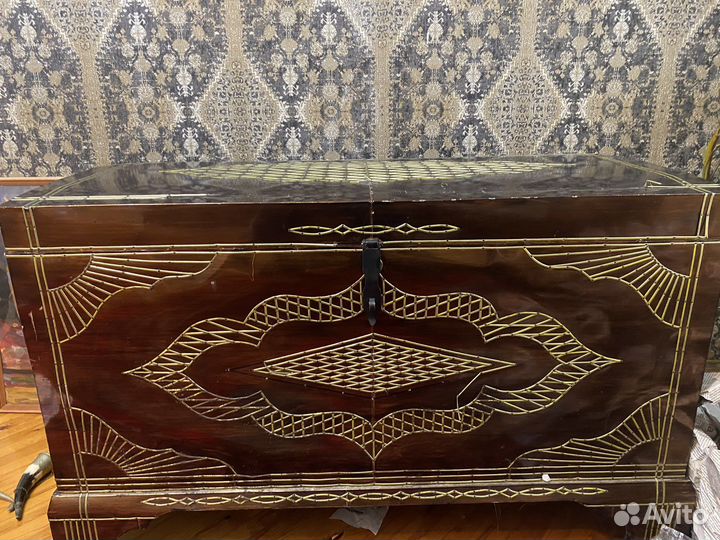 Сундук деревянный большой