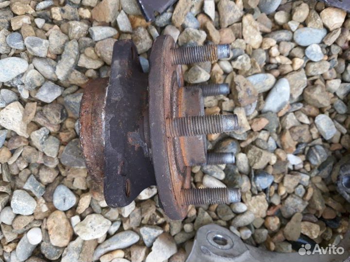 Передняя цапфа Chevrolet Cruze