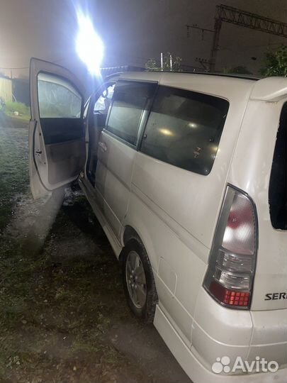 Nissan serena c24 в разбор