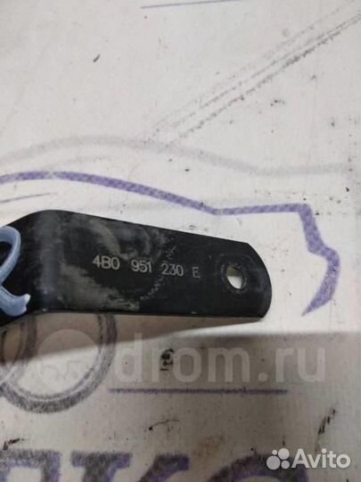 Кронштейн (сопут. товар) Audi A6 (C5) 1997-2004