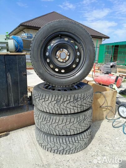 Hankook Winter I'Pike RS2 W429 175/65 R14