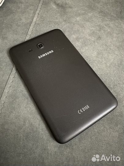 Планшет Samsung tab3 lite