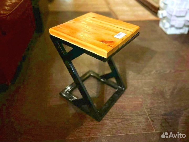 Табурет в стиле лофт