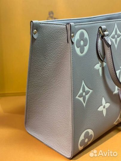 Сумка женская Луи Виттон Louis Vuitton Onthego MM