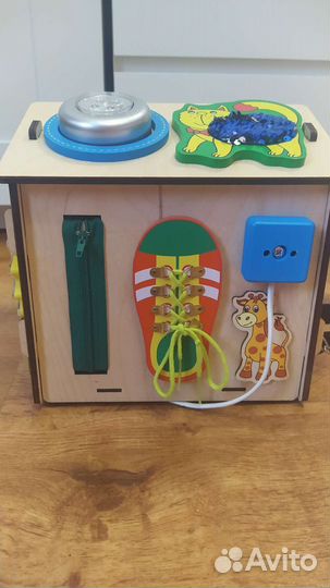 Бизикуб, бизи дом бизиборд