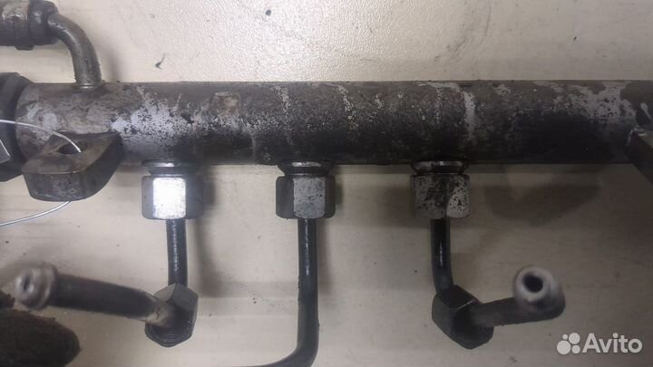 Рампа топливная Mitsubishi Colt, 2006