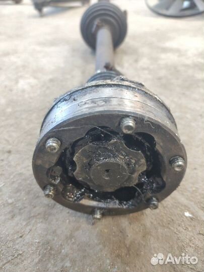 Привод передний левый Volkswagen Golf 3/ Vento 2E