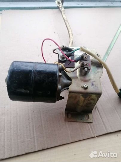 Трапеция стеклоочистителей с моторчиком 21 волга