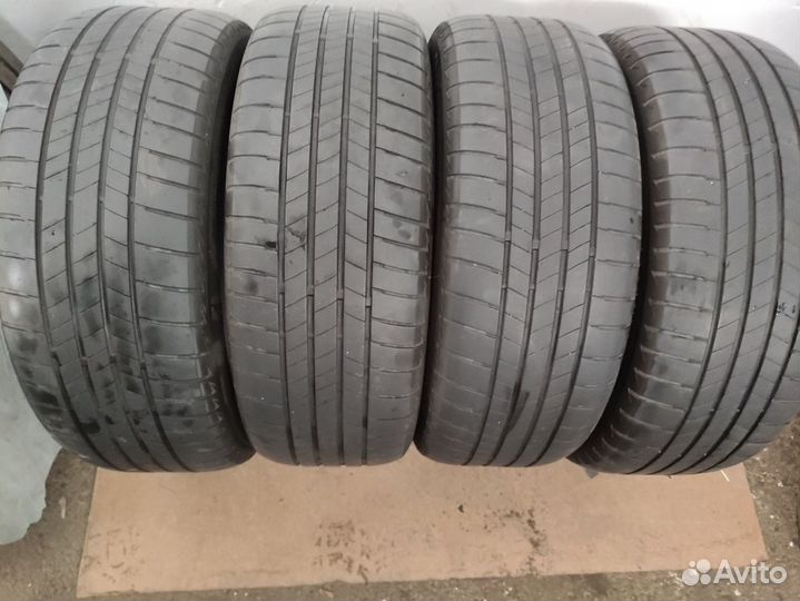 Bridgestone Turanza T005 215/55 R17 94W