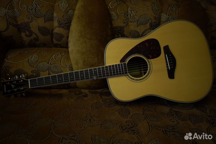 Акустическая гитара yamaha fg830