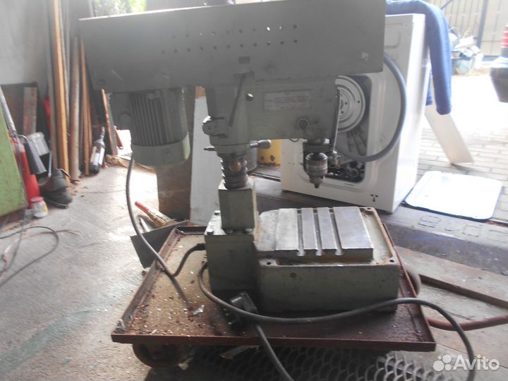 Сверлильный станок