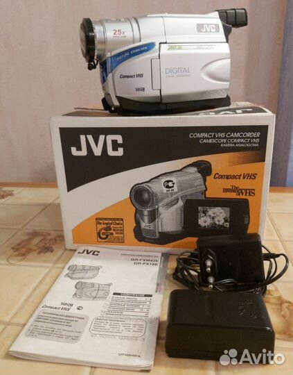 Видеокамера JVC GR-FXM42E (Compact VHS)