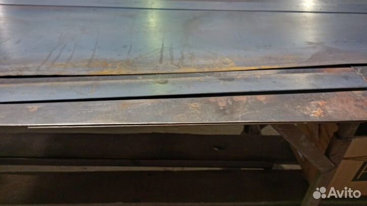 Рубка листового металла на гильотине 1.5-2мм