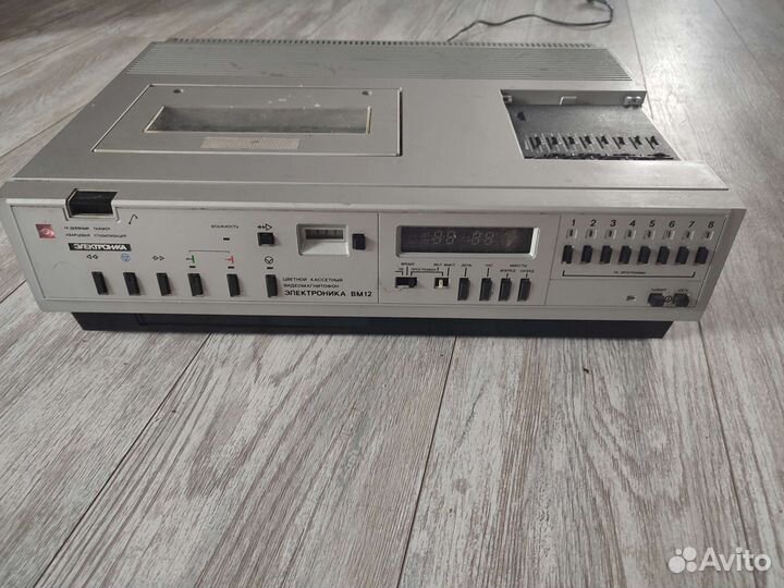 Видеомагнитофон Электроника вм12