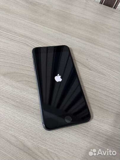 iPhone 8 Plus, 64 ГБ