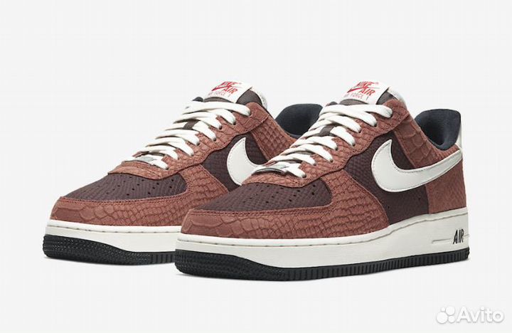 Nike Air Force 1