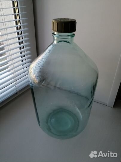 Бутыли стеклянные