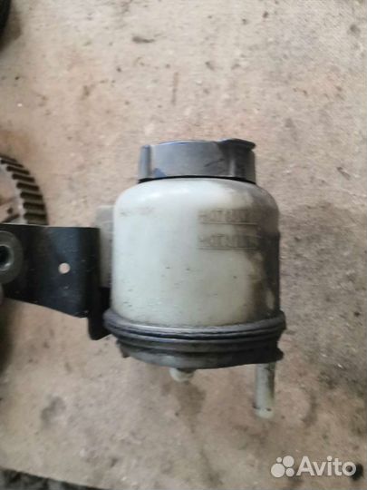 Бачок гура ниссан ад Y11