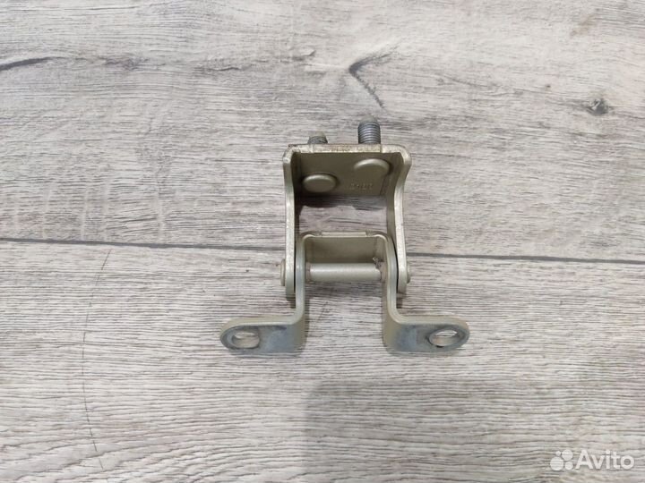 Петля двери багажника Kyron кайрон