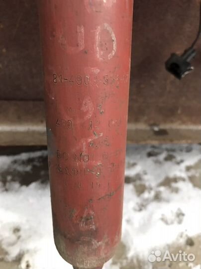 Стойки передние Passat B5/B5+