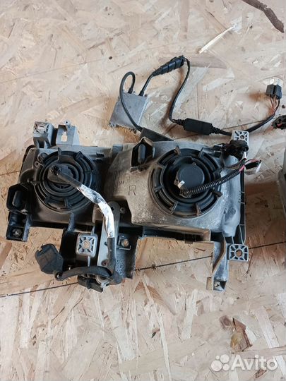 Продам б/п фары Митсубиси картер