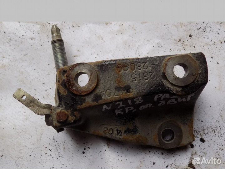 Кронштейн двигателя правый RAV 4 2006-2013