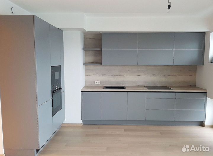 Кухня до потолка