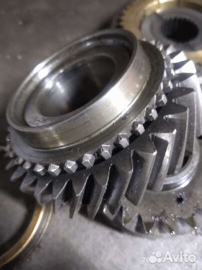 Шестерня пятой передачи митсубиси Сигма 96г. 3,0л