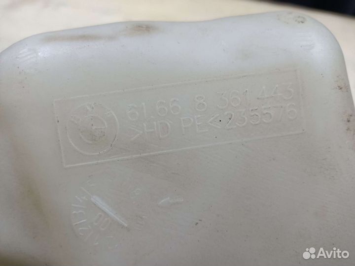 Бачок омывателя Bmw E39. с моторчиком