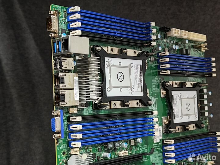 Материнская плата Supermicro X11DPI-NT