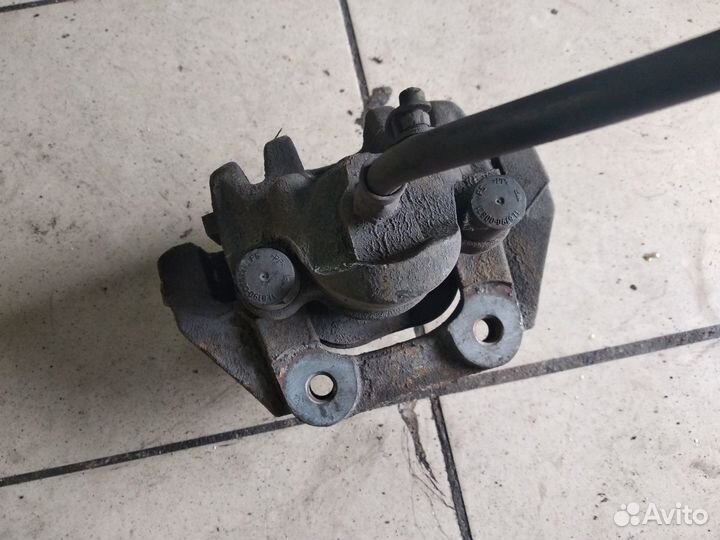 Бмв е65 суппорта задние