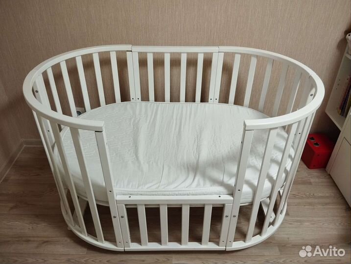 Детская кроватка трансформер с маятником