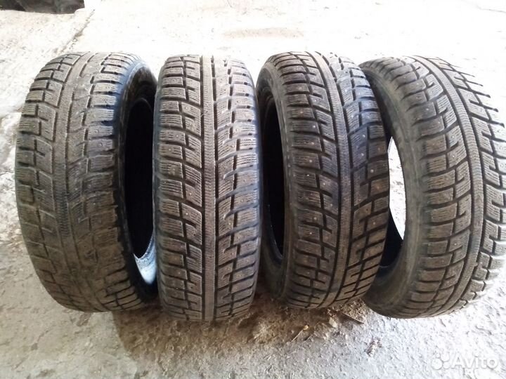 Kumho I'Zen KW22 205/60 R16