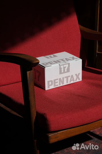 Pentax 17