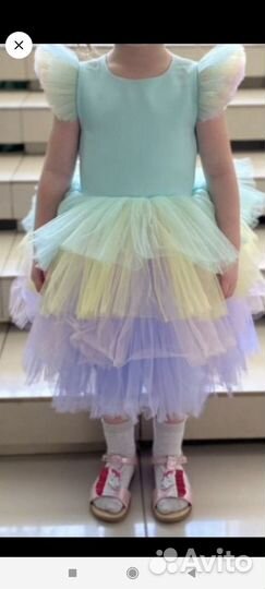 Нарядное платье для девочки 104-110