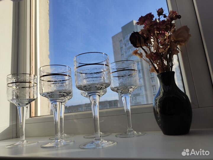 Изысканный набор бокалов