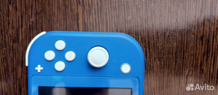 Nintendo switch lite (с играми)