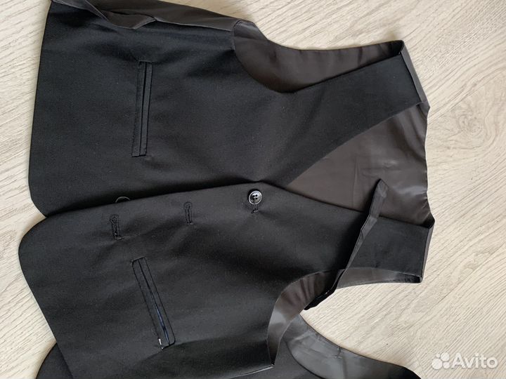 Жилет костюмный на мальчика