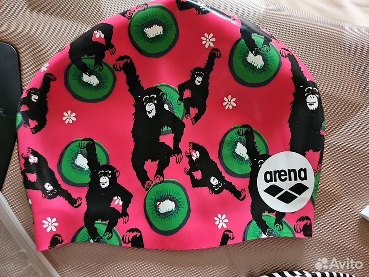 Шапочки Arena для плавания