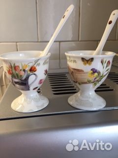 Подставки для яиц с ложечками