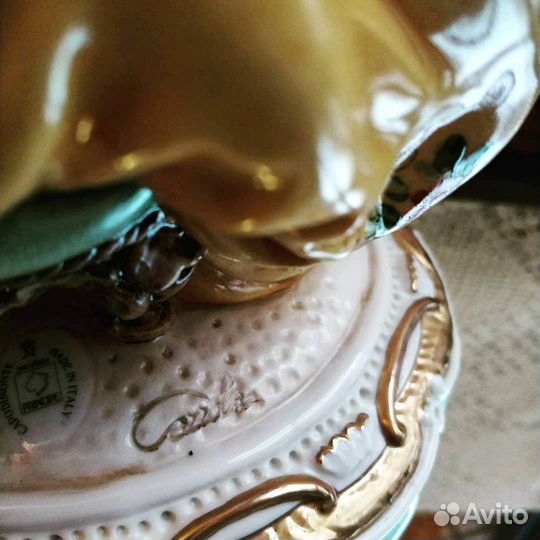 Статуэтка.Дама с собачкой.Италия Porcellan