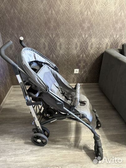 Прогулочная коляска chicco