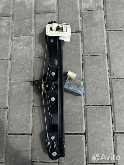 Стекло подьемник зад/правый Bmw f30