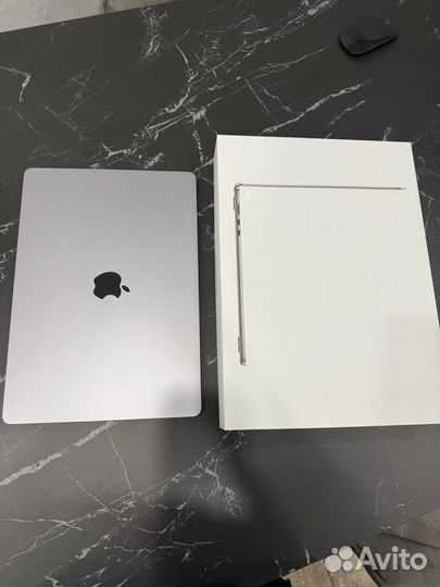 Apple macbook air 15 m2 2023