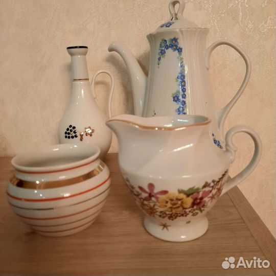 Кофейник,молочник,чашки