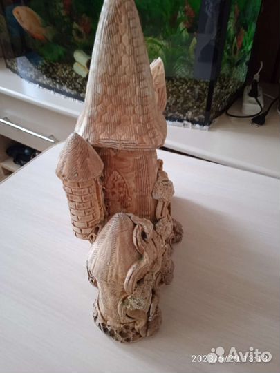 Аквариумный замок