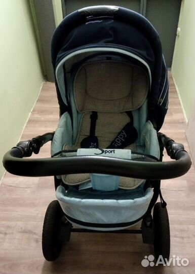 Прогулочная коляска с надувными колесами