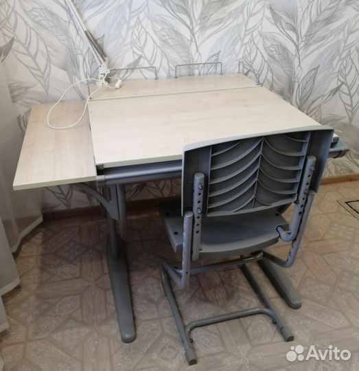 Письменный стол для школьника бу