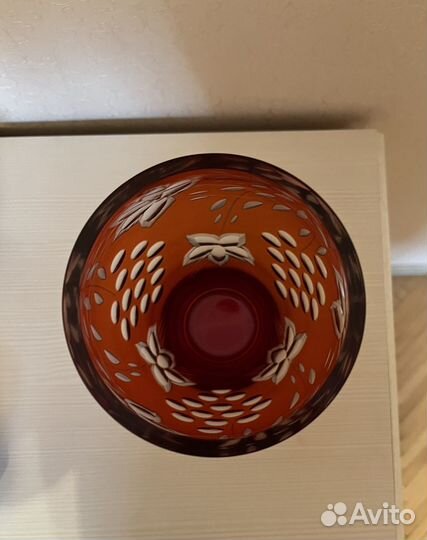 Ваза для цветов хрустальная красный май