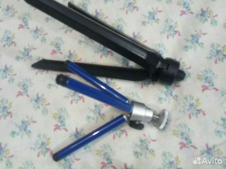 Фотоштатив тринога (4 типа)